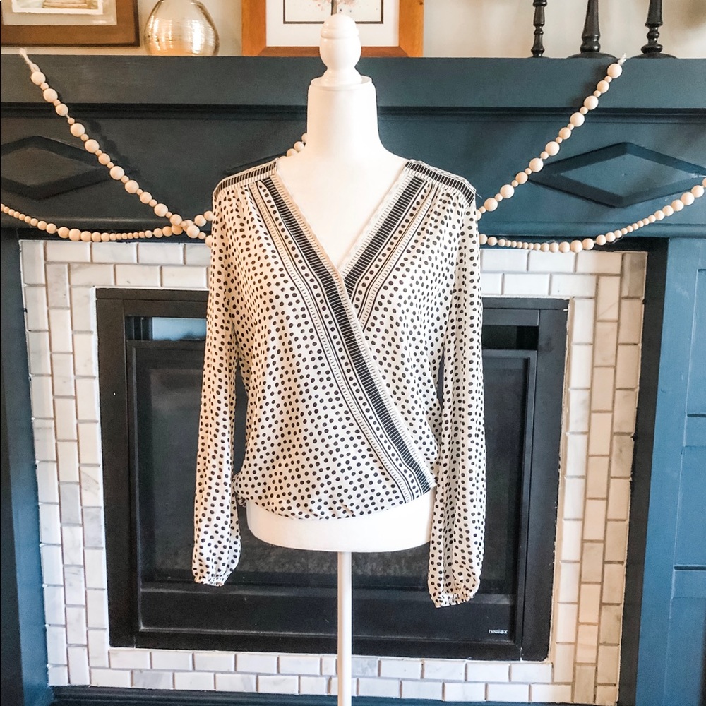 🐝 NWOT Max Studio Polka Dot Top